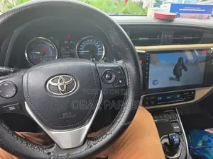 Toyota Corolla 2018 Silver