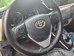 Toyota Corolla 2018 Silver