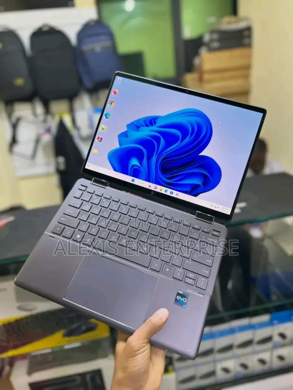 New Laptop HP Spectra 13 16GB Intel Core i7 SSD 1T
