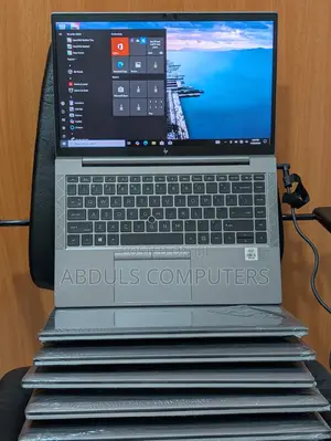 Laptop HP ZBook Firefly 14 G7 8GB Intel Core i5 SSD 256GB