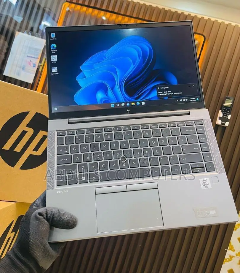 Laptop HP ZBook Firefly 14 G7 8GB Intel Core i5 SSD 256GB