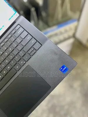 New Laptop Dell XPS 15 32GB Intel Core i7 SSD 1T