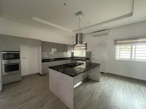 4Bedrooms Mansion for Rent