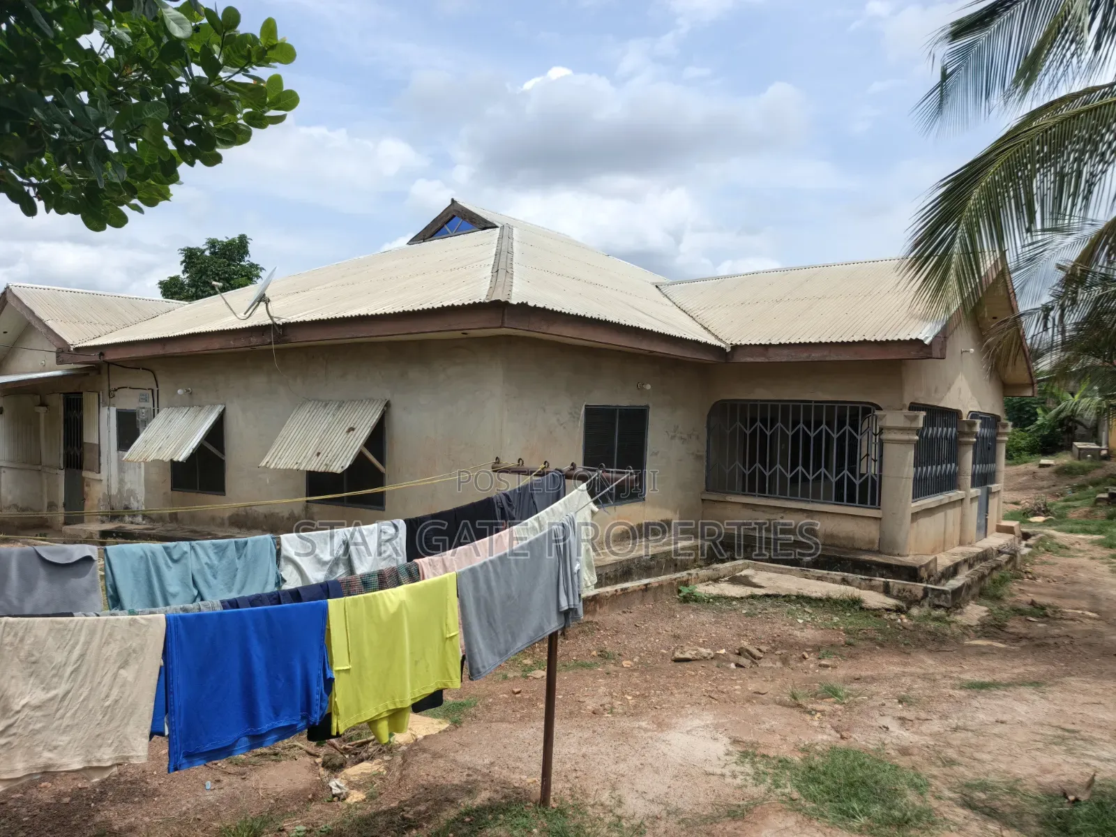 6bdrm House in Ejisu Dwenease, Kumasi Metropolitan for sale