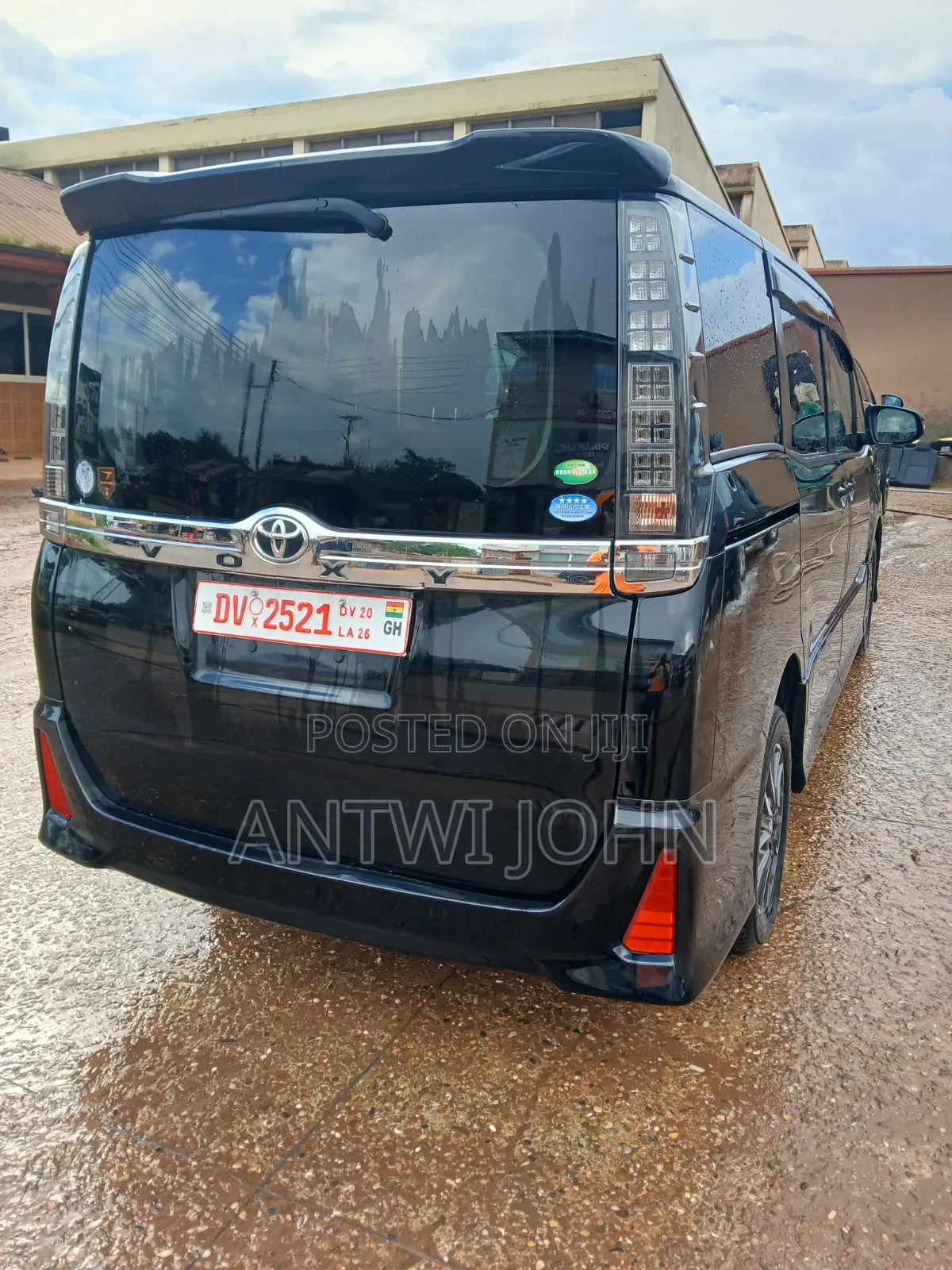 Toyota Voxy 2014 Black