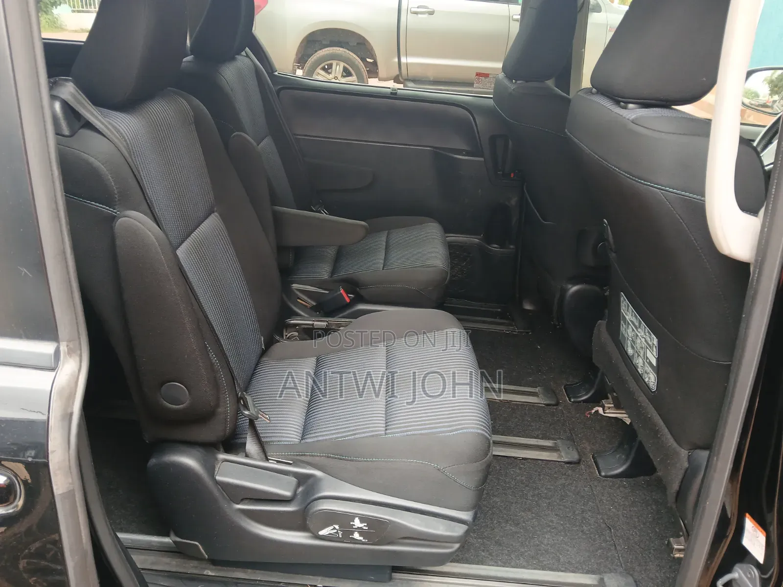 Toyota Voxy 2014 Black