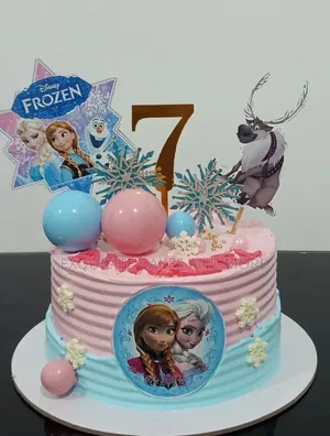 Disney Frozen Character Cake