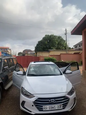 Hyundai Elantra 2018 White