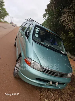 Toyota HiAce 2008 Green
