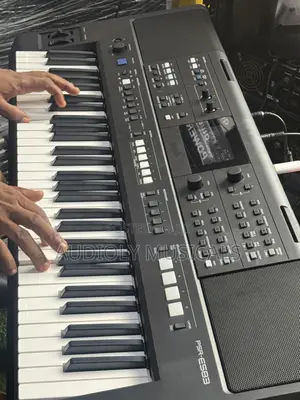Yamaha PSR E” 583 New Edition Keyboard
