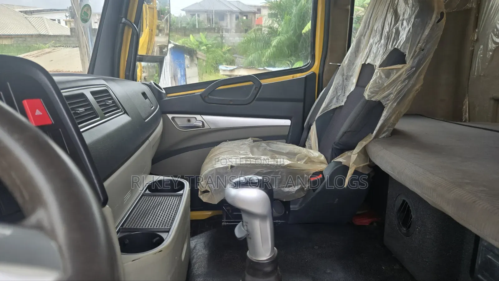 Sinotruk Howo 2020 Yellow