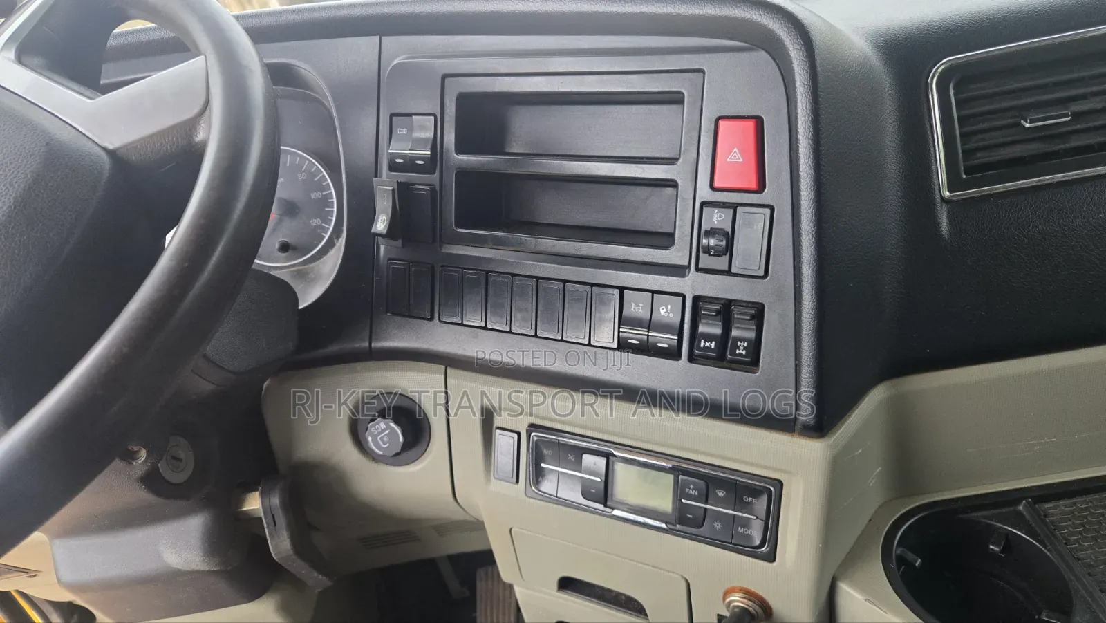 Sinotruk Howo 2020 Yellow