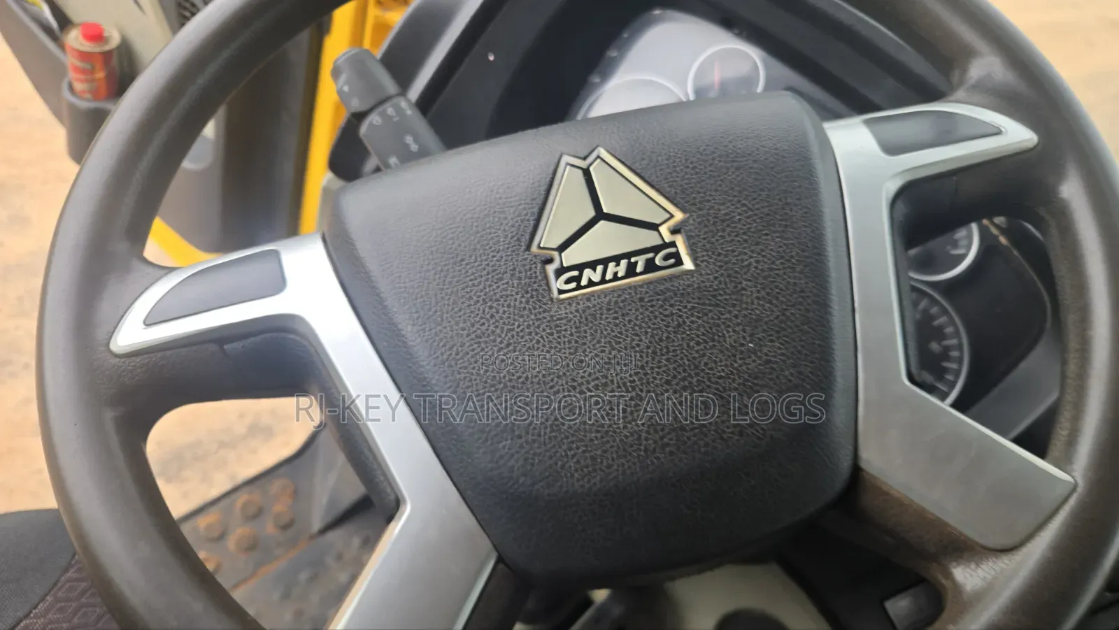 Sinotruk Howo 2020 Yellow