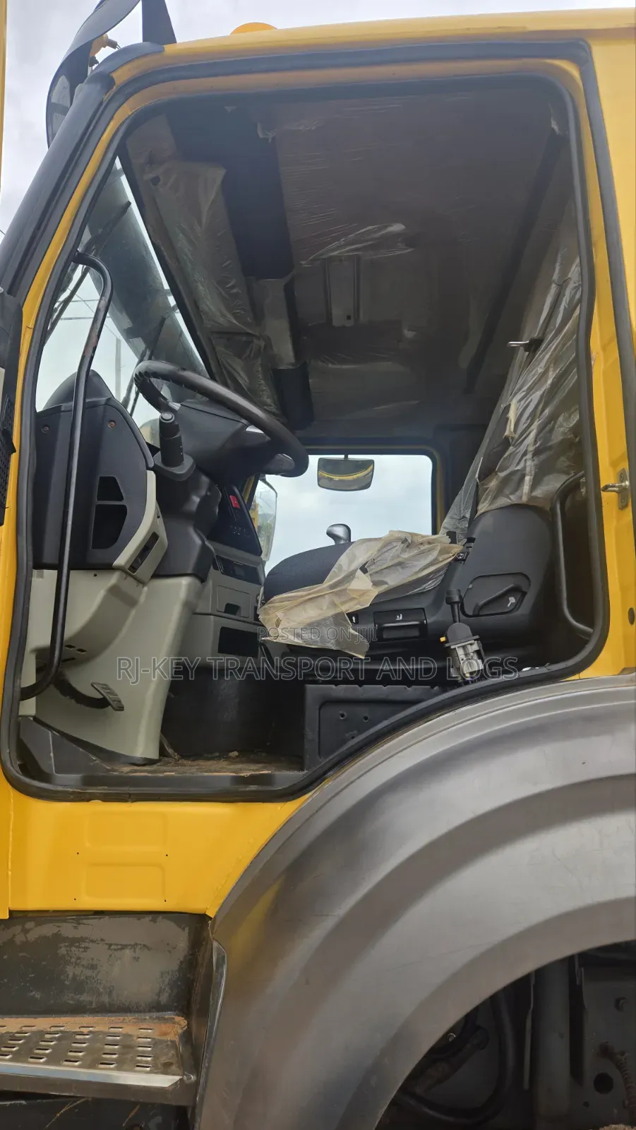 Sinotruk Howo 2020 Yellow