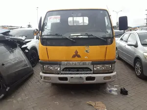 Mitsubishi Canter Truck