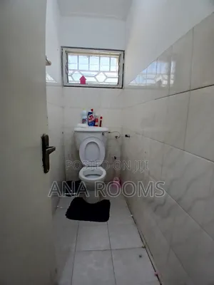 2bdrm Apartment in Community 11, Tema Metropolitan for rent