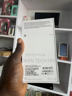 New Apple iPhone XR 64 GB White