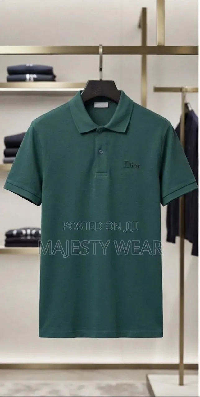 Classical Club -T Shirt