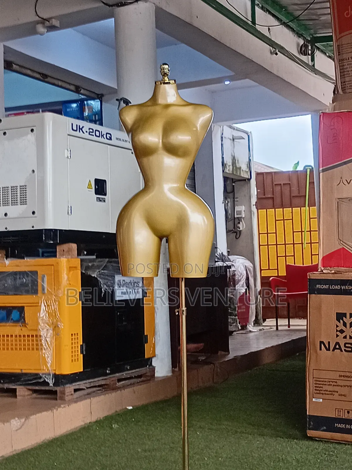 Clothing Display Dummy for Fashion Retail