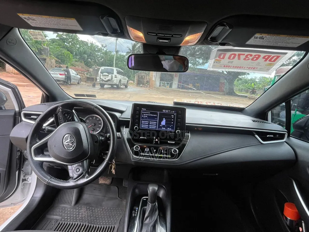 Toyota Corolla SE 2022 White
