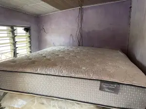 Connecticut Orthopedic Beds by Tom Wholley(King) 76/80 14inches