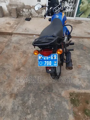 Bajaj Boxer 125 2025 Blue
