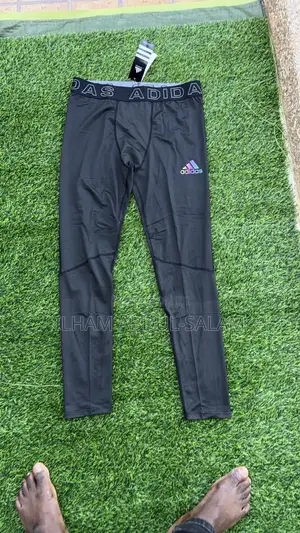 Black Adidas Inner Stretch