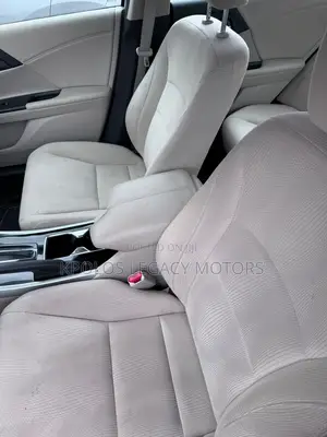Honda Accord EX-L 4dr Sedan FWD (2.4L 4cyl 2A) 2017 White