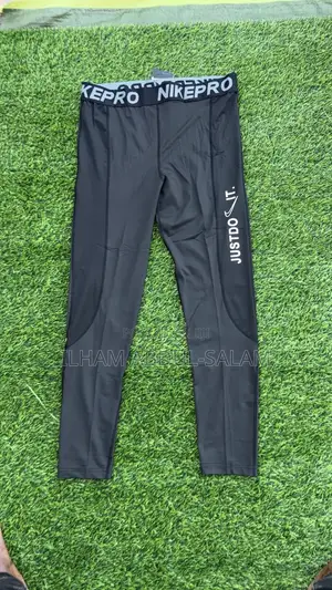Black Nike Inner Stretch