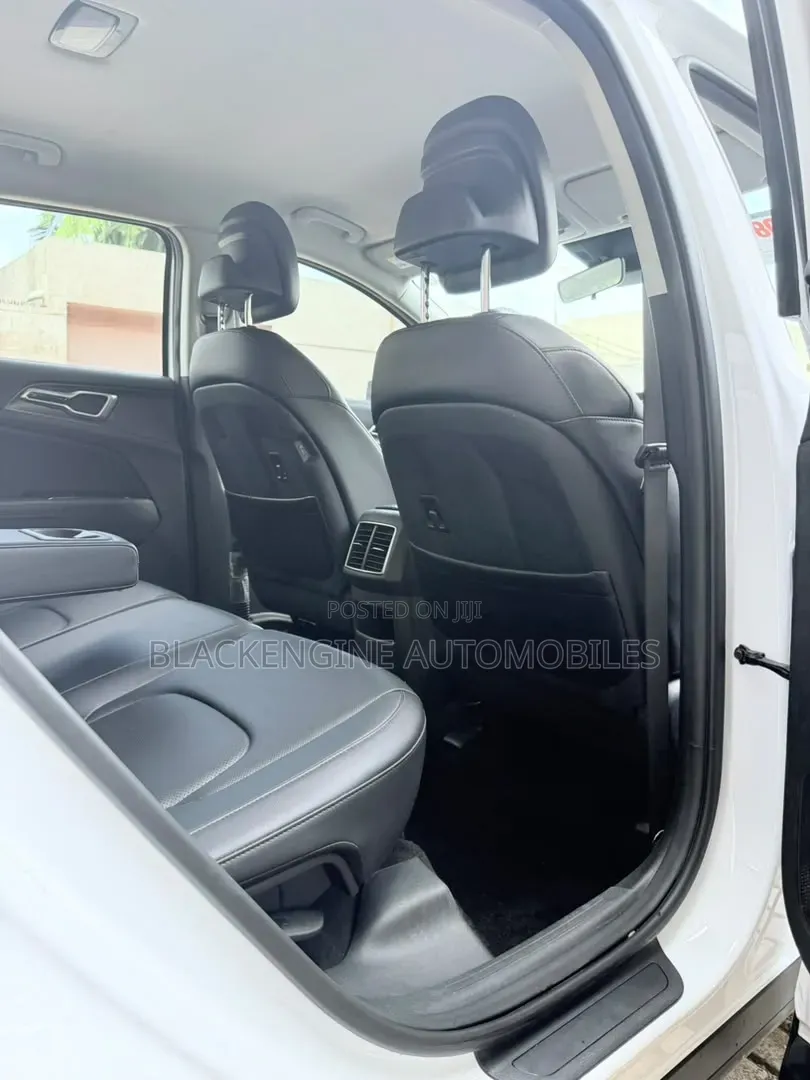 Kia Sportage EX 2023 White