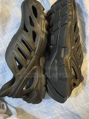 Original Adidas (Rubber Texture)