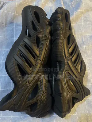 Original Adidas (Rubber Texture)