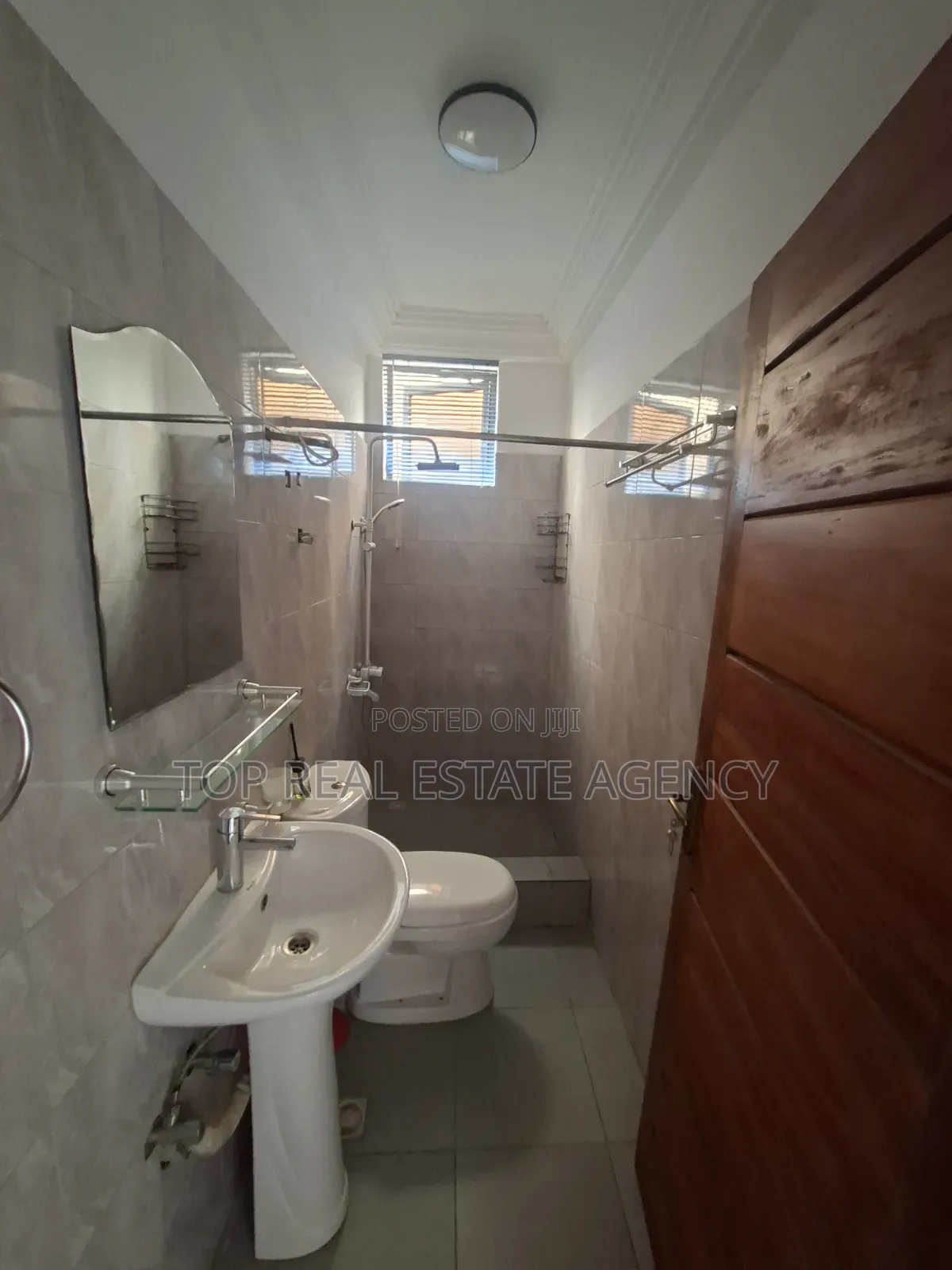 1bdrm Apartment in ,, K. Boat, Ga East Municipal for rent