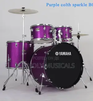 Yamaha Full Set of 5- Piece Drums