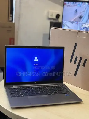 New Laptop HP ZBook Firefly G8 16GB Intel Core i7 SSD 512GB