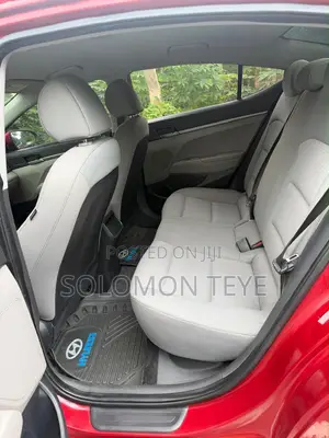 Hyundai Elantra Value Edition Sedan FWD (2.0L 4cyl 6A) 2017 Red