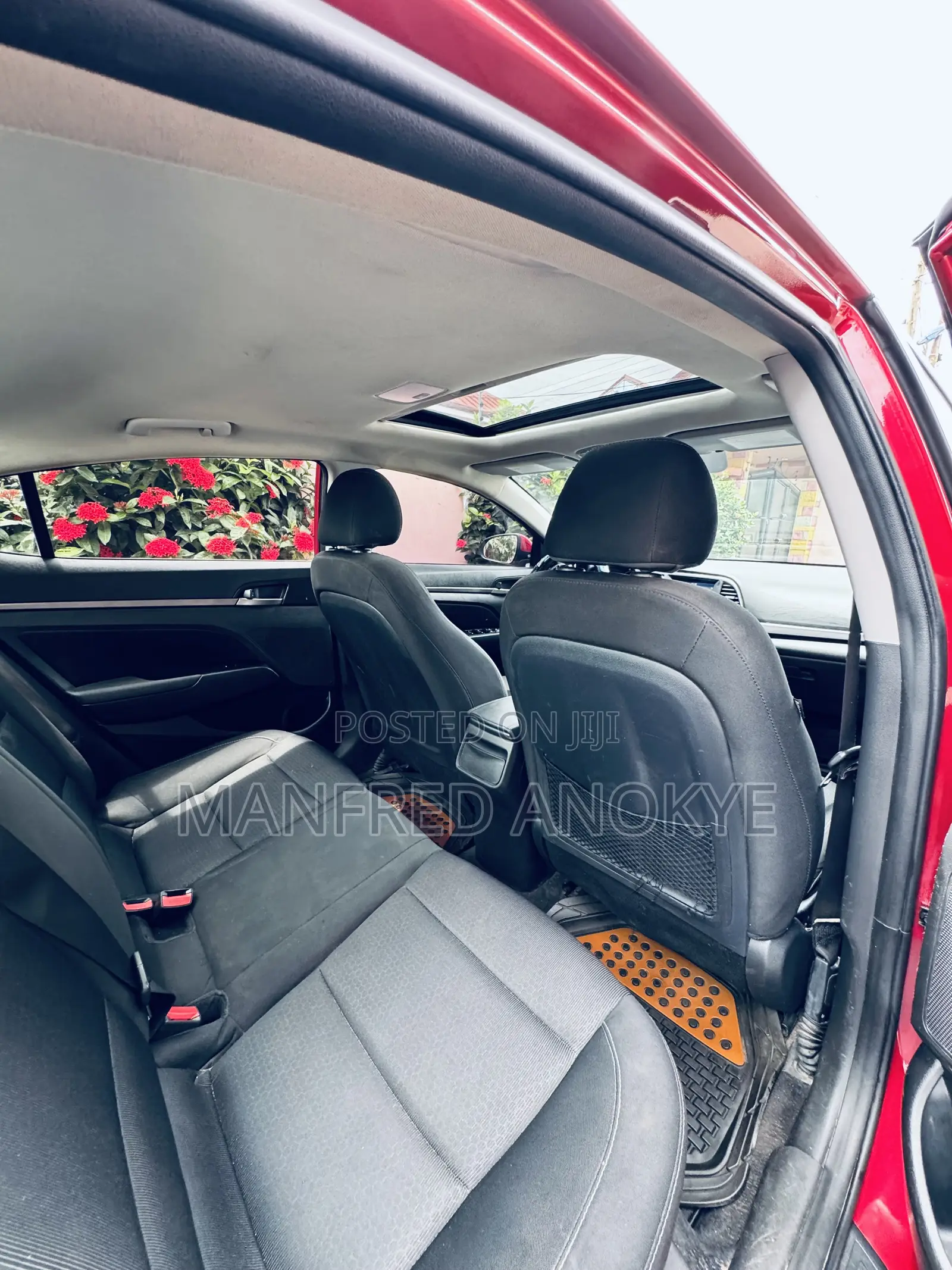 Hyundai Elantra 2017 Red