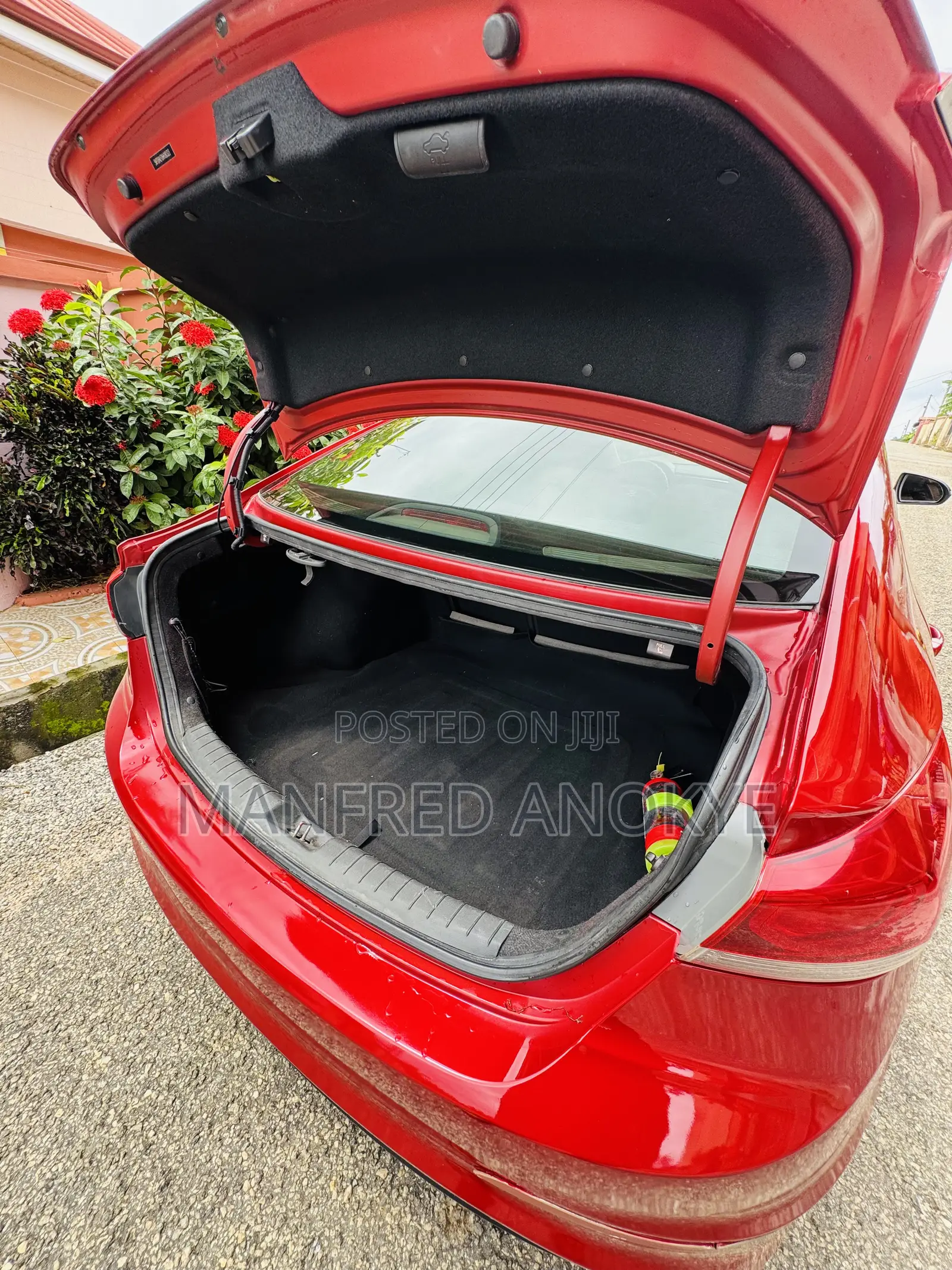 Hyundai Elantra 2017 Red