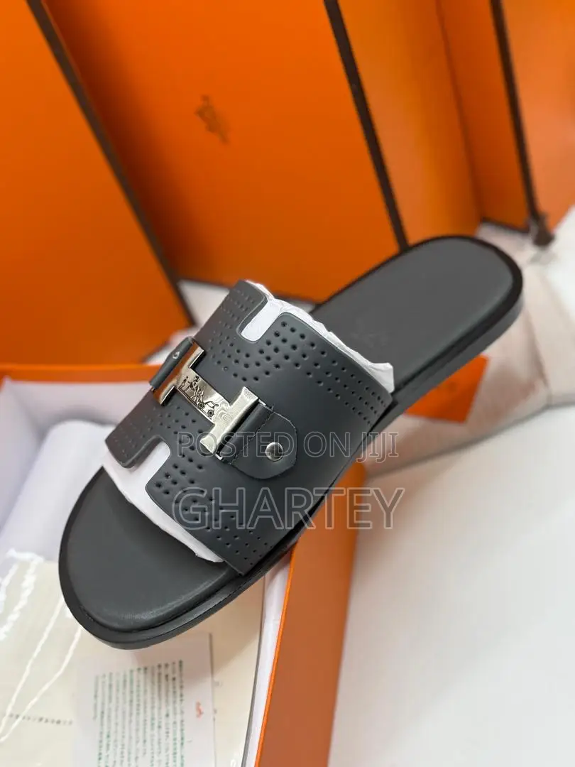 Premium Designer-Inspired Leather Slide Sandals – Effortless Luxury