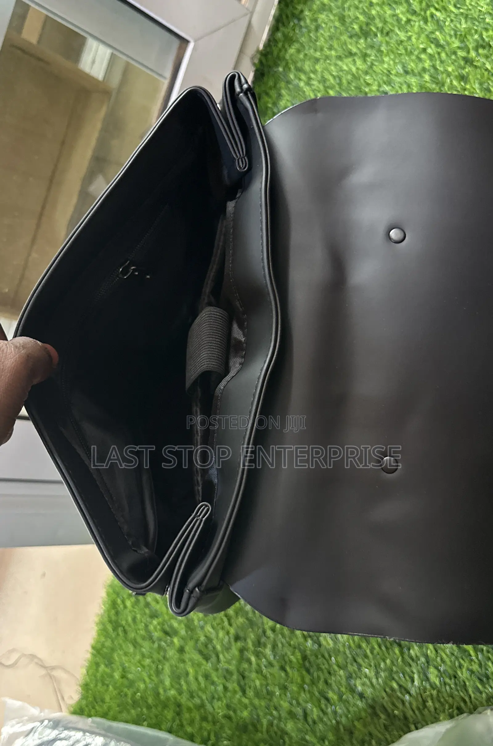 Quality and Classic Office/Laptop Bag