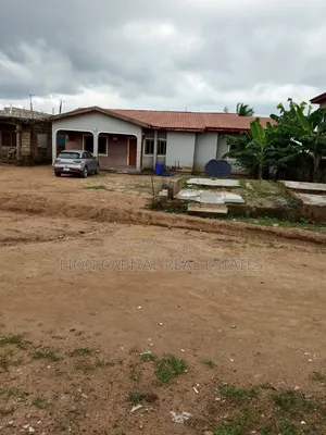 Land for Sale at Ablekuma Afuaman With an Old House on It