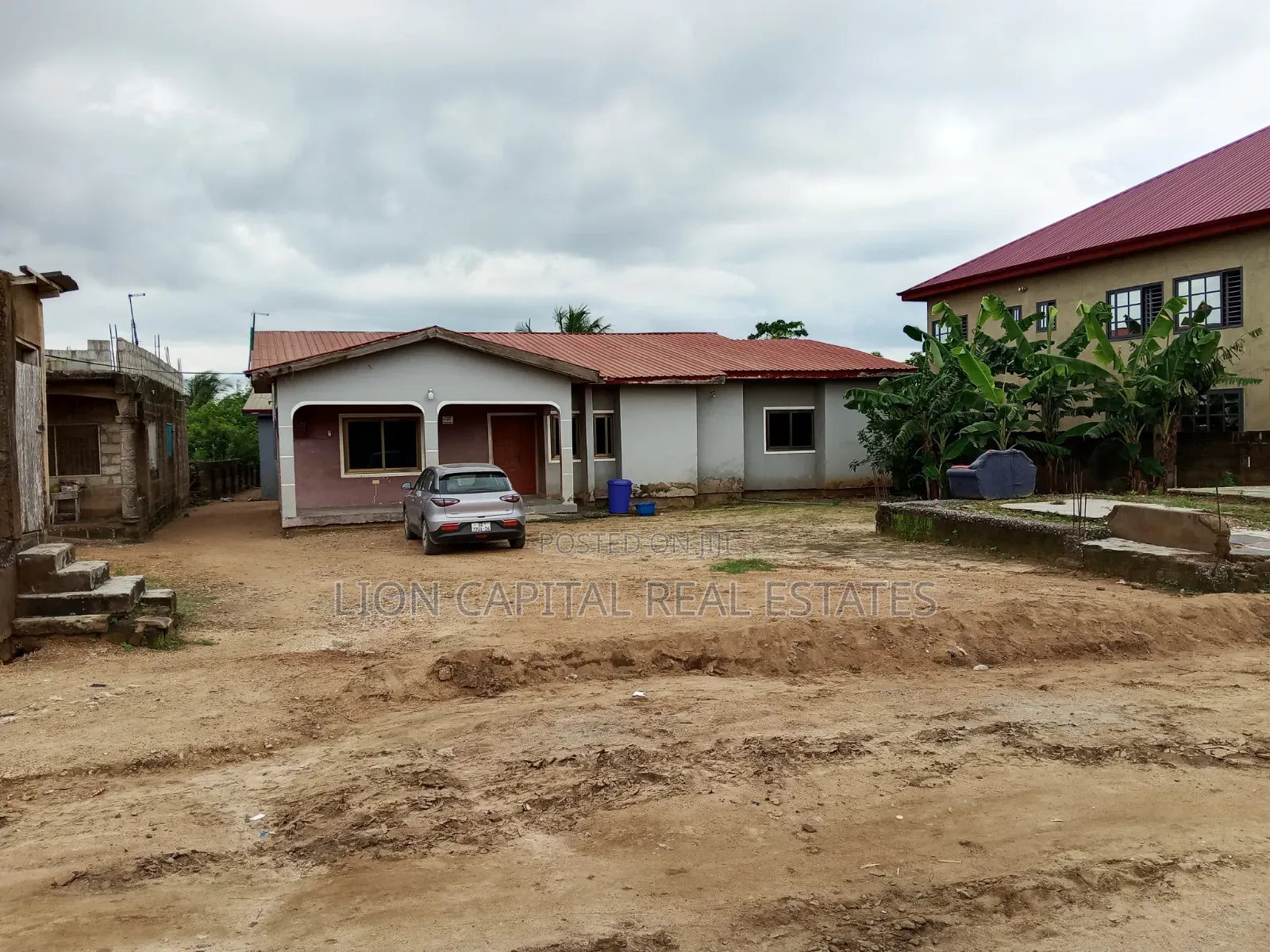 Land for Sale at Ablekuma Afuaman With an Old House on It