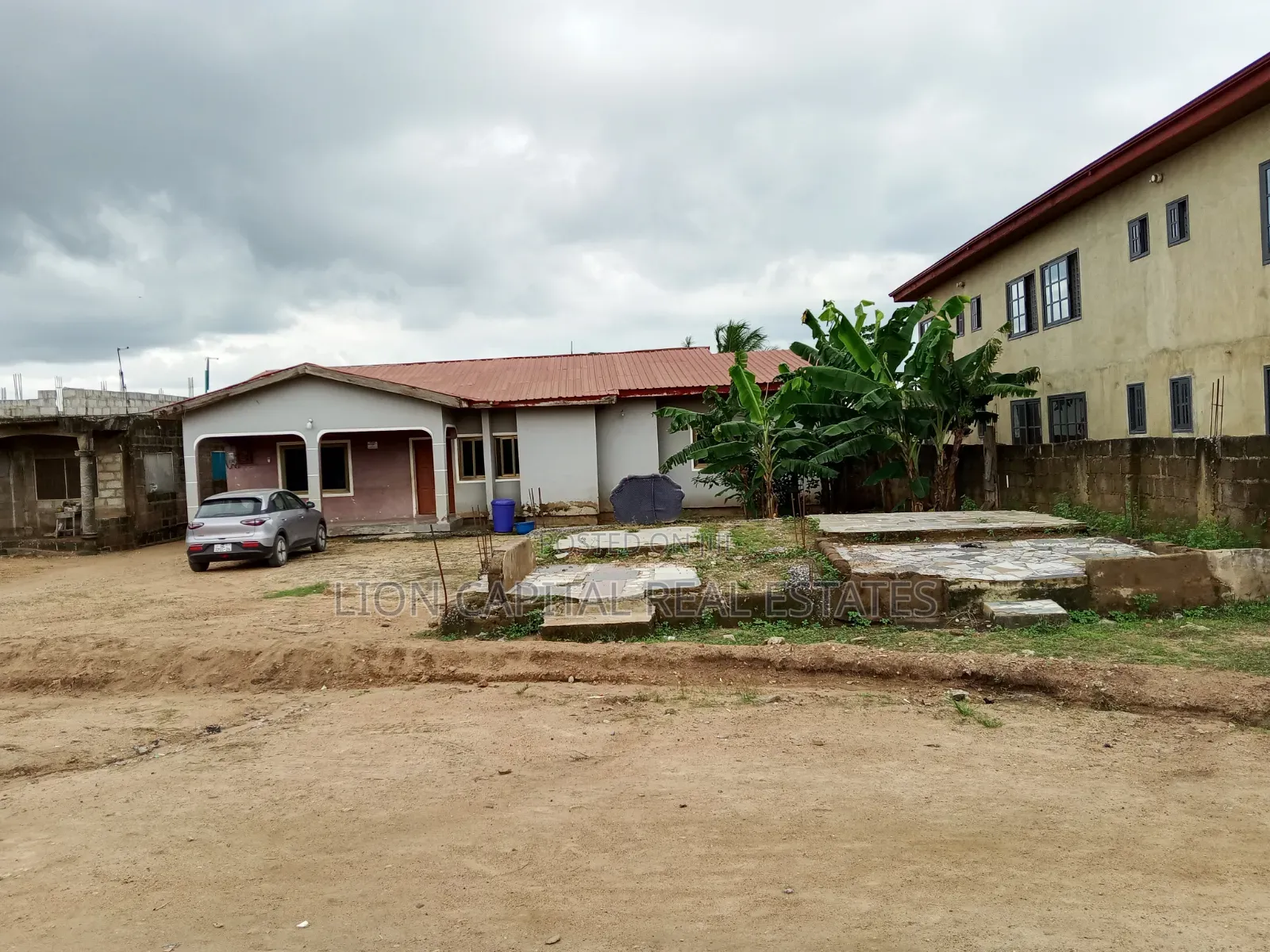 Land for Sale at Ablekuma Afuaman With an Old House on It