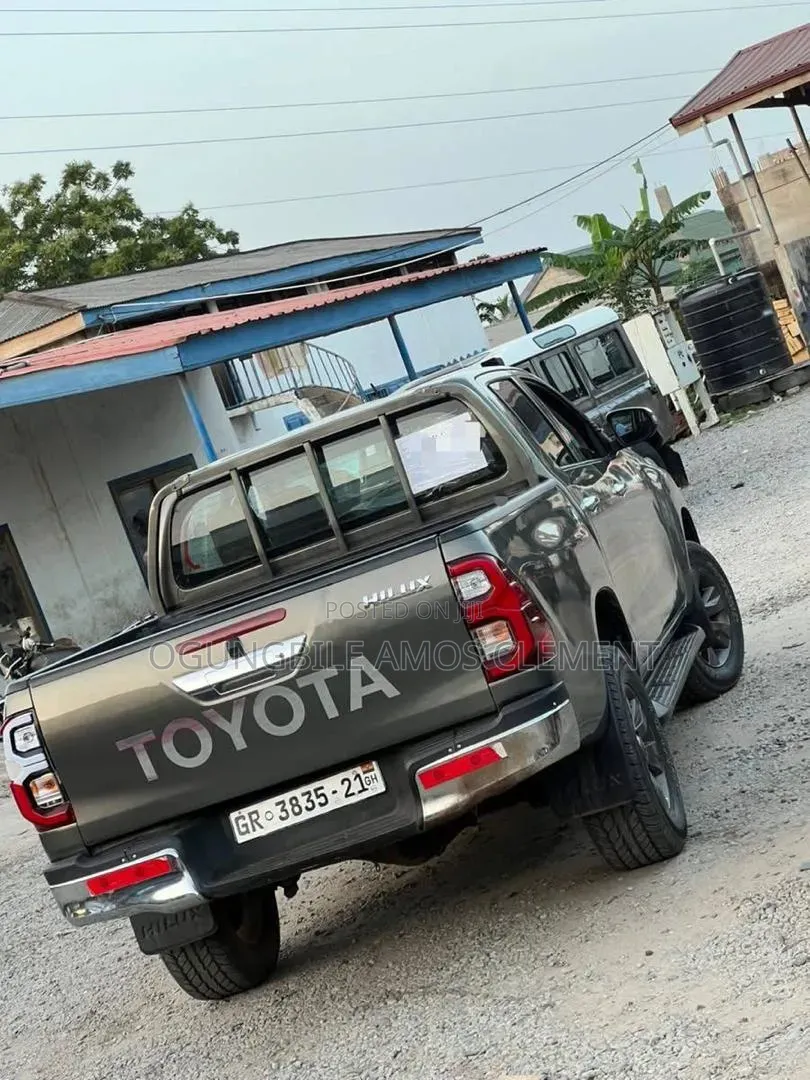 Toyota Hilux 2012