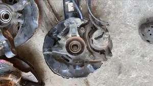 2007 Toyota Corolla Complete Hub Pair