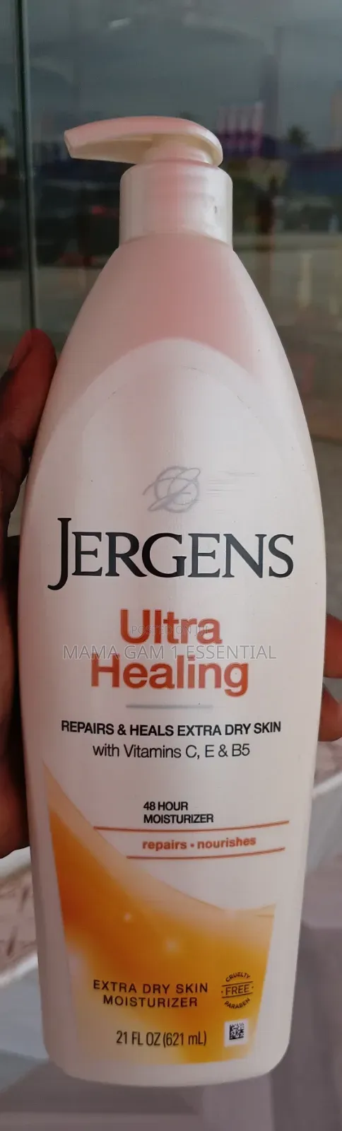 Jergens Dry Skin Moisturiser 2-621ml and 1-88ml