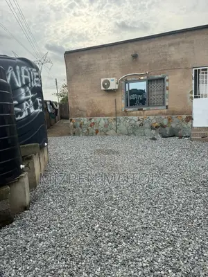 3bdrm Block of Flats in Manhean for sale
