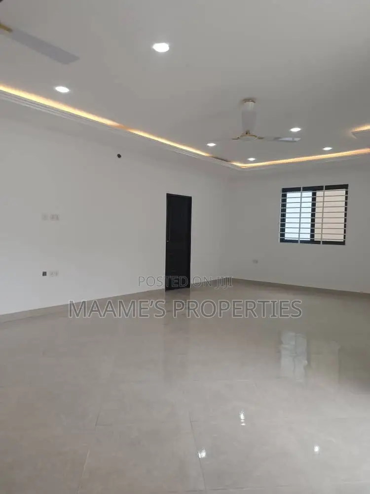 4bdrm Duplex in Oyarifa for rent