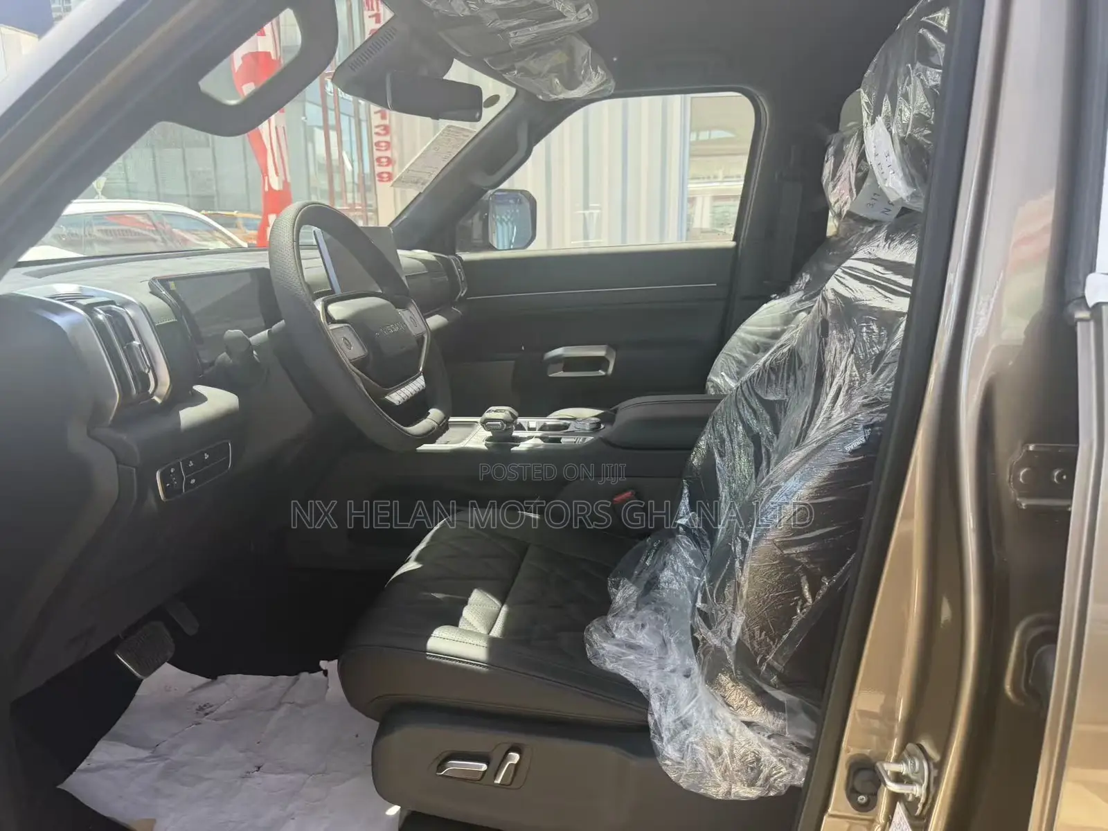 New Nissan Frontier PRO-4X Crew Cab 4WD 6.1 ft. SB 2026 Brown