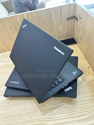 Laptop Lenovo ThinkPad X240 4GB Intel Core i5 HDD 500GB